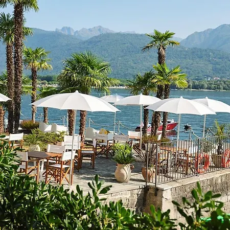Hotel Carillon 3*