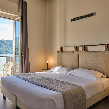 Hotel Carillon 3*